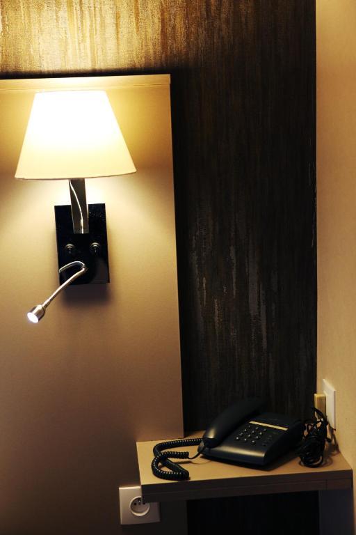 Hotel Le Coudon La Farlede Room photo