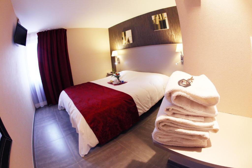 Hotel Le Coudon La Farlede Room photo