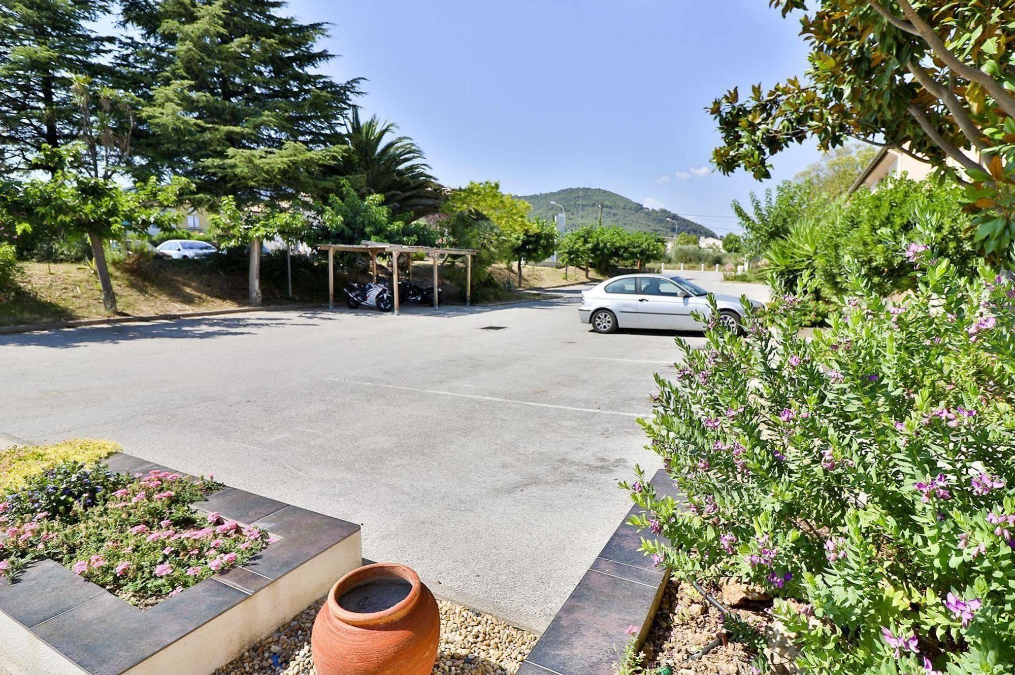 Hotel Le Coudon La Farlede Exterior photo